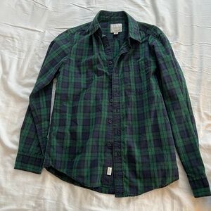 American Eagle green plaid button shirt men small